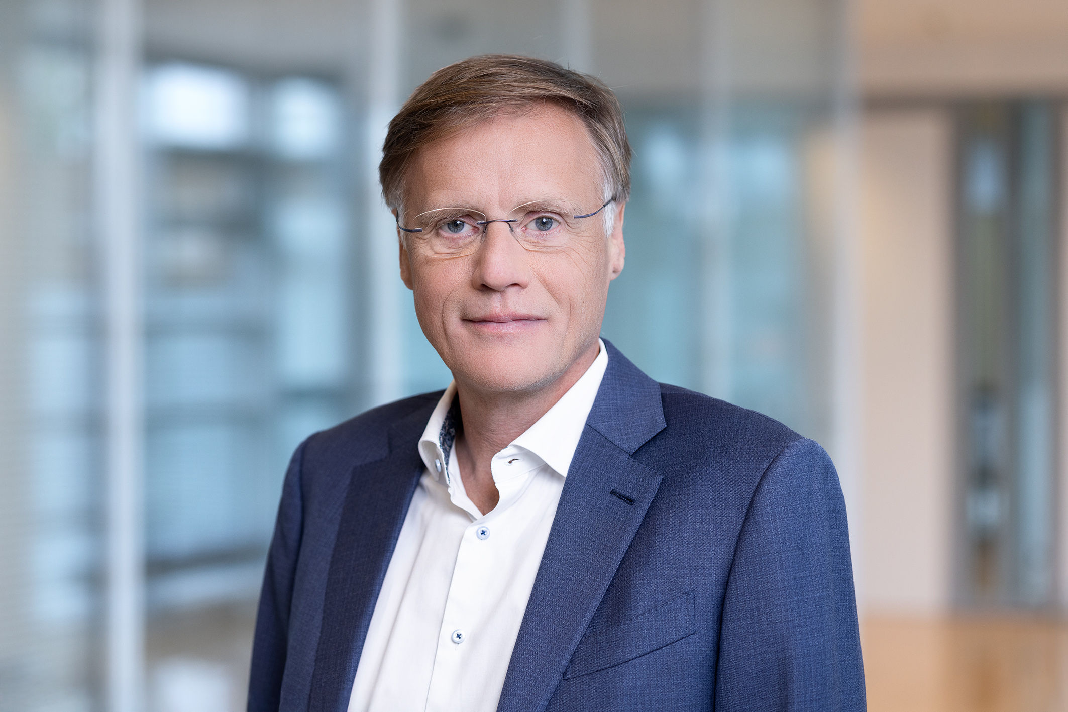 1770258952367307.jpg 配图:英飞凌科技首席执行官 Jochen Hanebeck.jpg